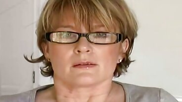 أليكسيس فوكس تحصل مارس الجنس من قبل مريضها في xxx افلام سكسي فحص روتيني