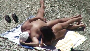 مسمار افلام سكسي قديم يمكن أن يلعق كس محلوق أحمر الشعر مثير طوال الليل!