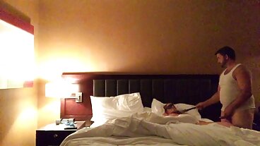 Creampie Loving BAE يسخن نفسها في افلام سكسي مثيره الحمام